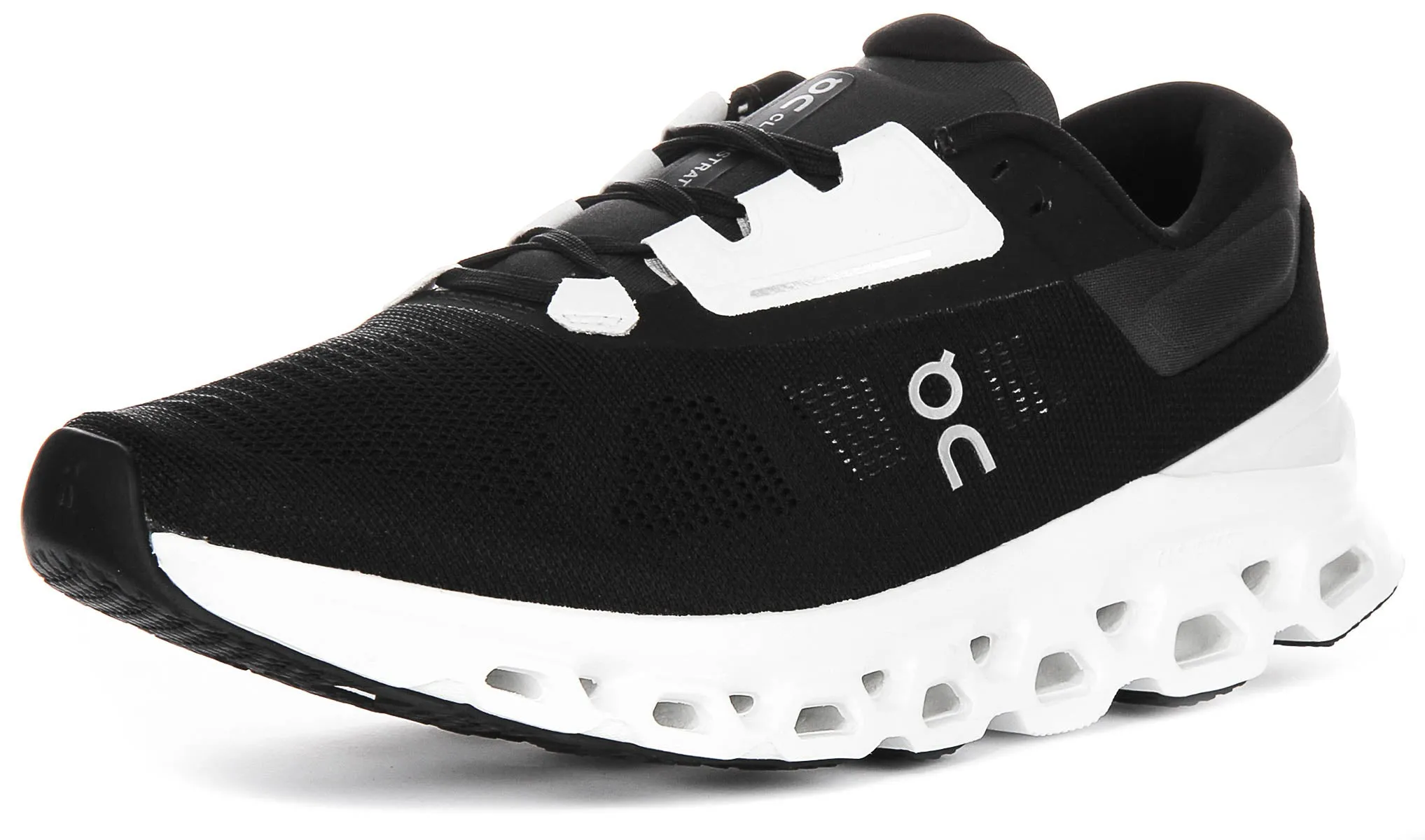 On Running Cloudstratus 3 In Black White For Men